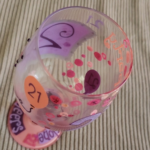 wine glass - Picture 3 of 4